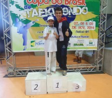 Aos 12 anos, campeão brasileiro de taekwondo participa da seletiva fechada da seleção