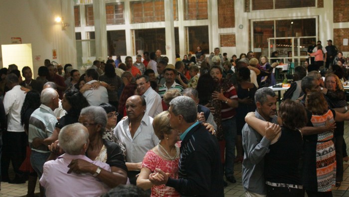 Fundo Social realiza amanhã baile em homenagem às Mulheres