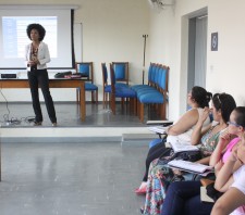 Profissionais da enfermagem recebem capacitação sobre imunização