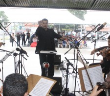 Apresentação de orquestra lota Centro Cultural Colorado