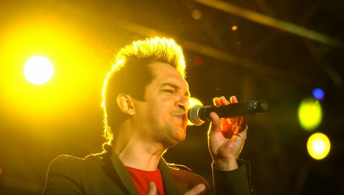 Regis Danese atrai 16 mil pessoas em show do aniversário de Suzano