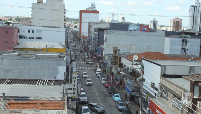 Prefeitura interdita ruas da região central durante desfile cívico