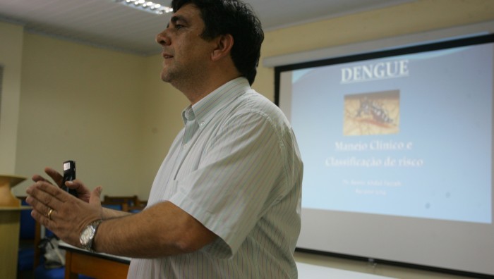 Saúde capacita profissionais para combate à dengue