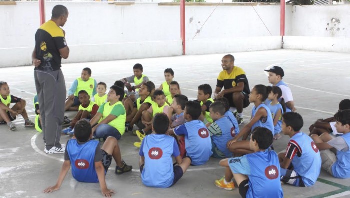 Suzano inaugura núcleo de referência do “Projeto Futebol de Rua pela Educação”