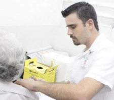 Suzano inicia campanha contra gripe com ação para identificação de câncer bucal