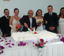 Casamento Comunitário: 11 casais oficializam união em Suzano