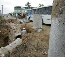 Prefeitura inicia pavimentação da via que interliga os bairros Quaresmeira e Suzanópolis