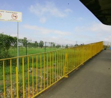 Prefeitura revitaliza passarela do Maria de Maggi e garante mais segurança aos moradores