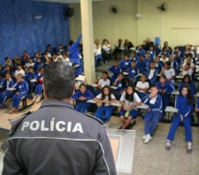 Saspe leva mais 80 alunos ao 32º Batalhão para Projeto Cidadania