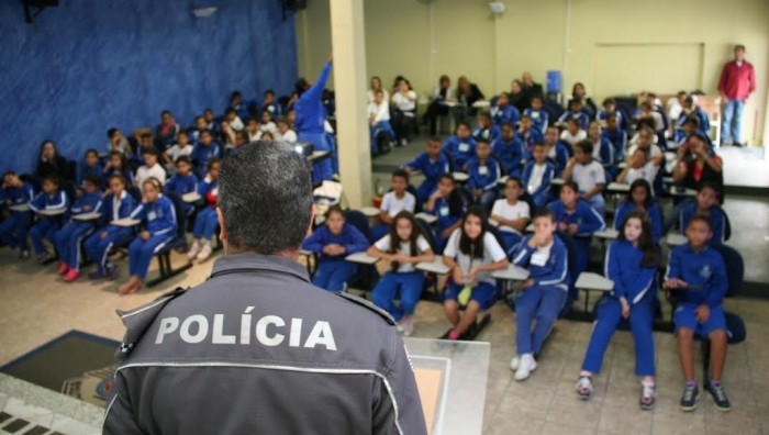 Saspe leva mais 80 alunos ao 32º Batalhão para Projeto Cidadania