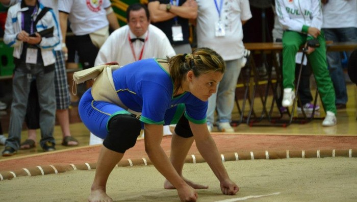 Atleta de Suzano conquista 13º título brasileiro de sumô