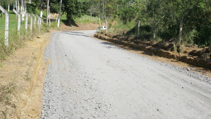 Prefeitura finaliza manutenção na rua Hiroshi Tobinaga