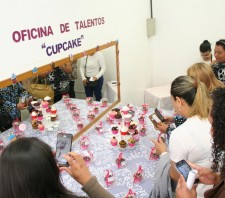 Saspe forma 24 alunas em oficina de “Cupcake”