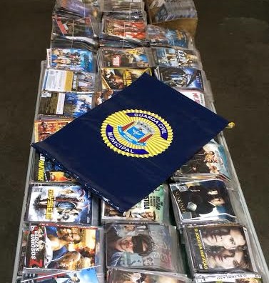 GCM apreende mais de 2 mil DVDs falsificados