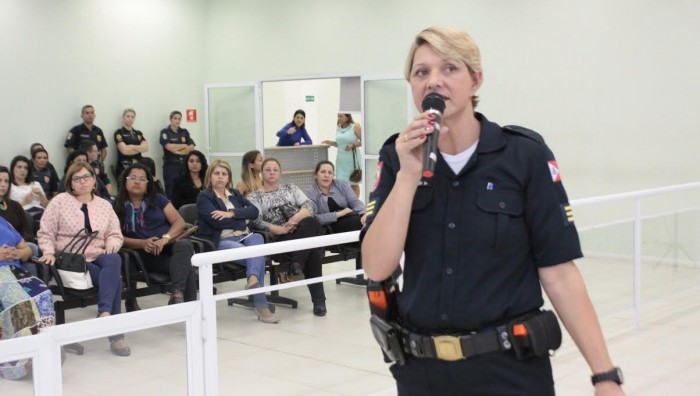 GCM de Suzano ministra palestra sobre Patrulha Maria da Penha