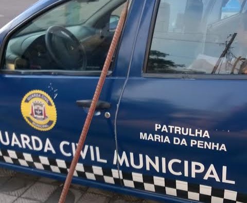 Homem armado com barra de ferro é detido pela GCM por ameaçar ex-mulher
