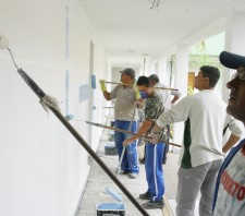Mutirão revitaliza escola municipal Antonio Marques Figueira