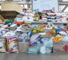 Fundo Social recebe alimentos doados pela Academia Marinheiro