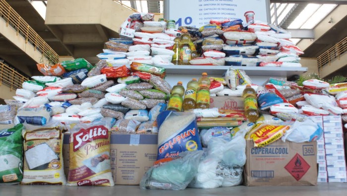 Fundo Social recebe alimentos doados pela Academia Marinheiro