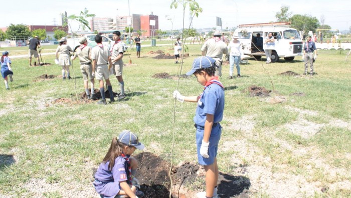 Suzano participa da Hora Verde