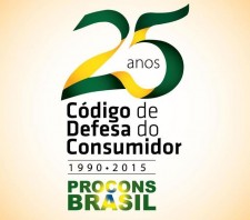 Procon de Suzano distribui exemplares do Código de Defesa do Consumidor