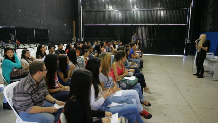 Eventos culturais atraem aproximadamente 800 pessoas