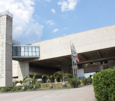 Serviços essenciais funcionam normalmente no feriado