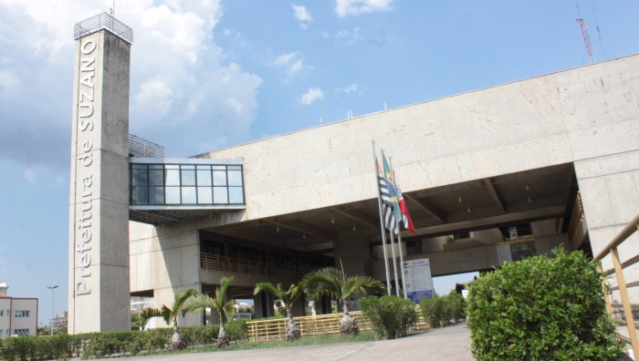 Prefeito de Suzano solicita melhorias à Sabesp