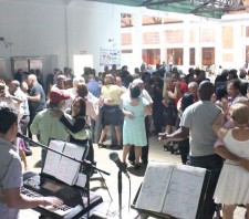 Fundo Social realiza baile “Primavera dos Anos 60” neste sábado