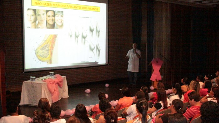 Outubro Rosa reforça luta contra o câncer de mama e colo de útero