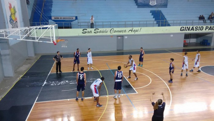 Basquete de Suzano realiza festa para difundir a modalidade