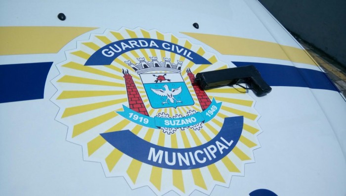 GCM de Suzano evita assalto na região central