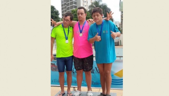 Suzanense conquista bronze no “Meeting de Natação” da Ardem