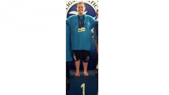 Suzanense é campeã de natação nas Olimpíadas das Apaes