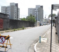 Trânsito implanta sentido único em duas ruas, na Vila Figueira e Jardim Realce