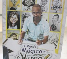 Exposição “O Mundo Mágico de Mago” pode ser vista até o dia 8