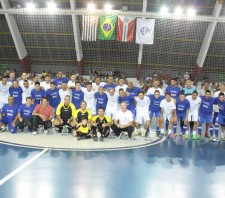Futsal Solidário atrai bom público e arrecada 300 quilos de alimentos