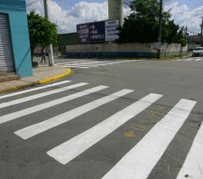 Sinalização de trânsito é reforçada próximo das escolas