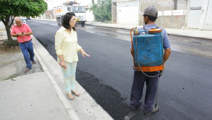 Prefeitura inicia pavimentação da Estrada do Preju