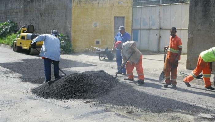 Prefeitura inicia manutenção viária nas Chácaras Reunidas Guaió