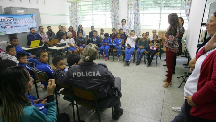 Campanha de Erradicação do Trabalho Infantil é realizada na Emef Nizilda Alves de Godoy