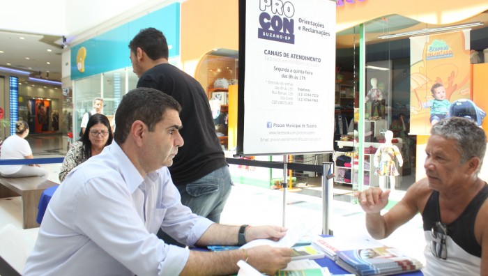 Procon realiza ação especial para celebrar o Dia Mundial do Consumidor