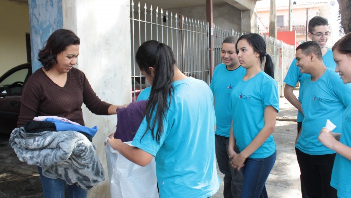 Campanha do Agasalho arrecada roupas e cobertores