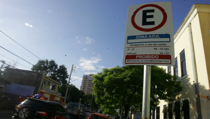 Novas vagas de Zona Azul começam a funcionar a partir de sexta-feira