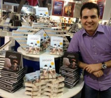 Anderson Cavalcante ministra palestra motivacional para jovens