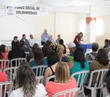 Fundo Social forma mais 100 pessoas nos cursos de Padaria Artesanal e Escola de Moda