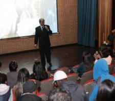 Geração de Vencedores: Renato Migliacci ministra palestra motivacional para jovens