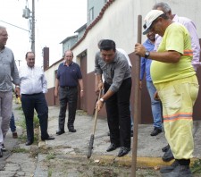 Prefeito Rodrigo Ashiuchi acompanha primeiro dia de mutirão de limpeza em Suzano-SP