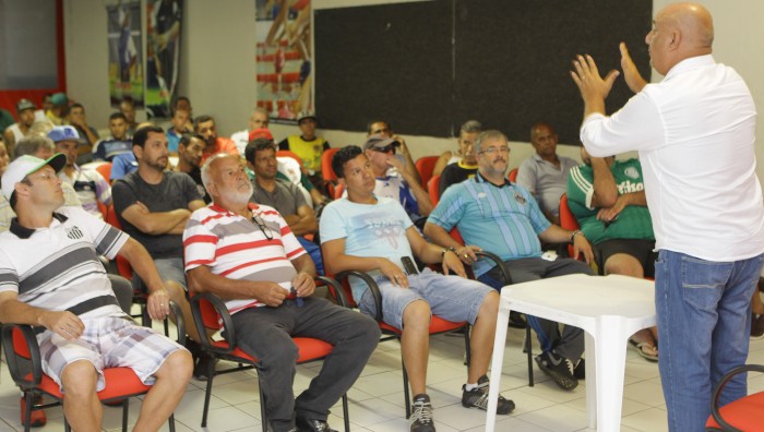 Secretário de Esporte abre diálogo com dirigentes de clubes e prepara ações para o calendário amador de 2017