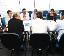 Em reunião do Condemat, prefeito de Suzano-SP cobra início das obras da Marginal do Una e sugere custeio em conjunto do Hospital Regional